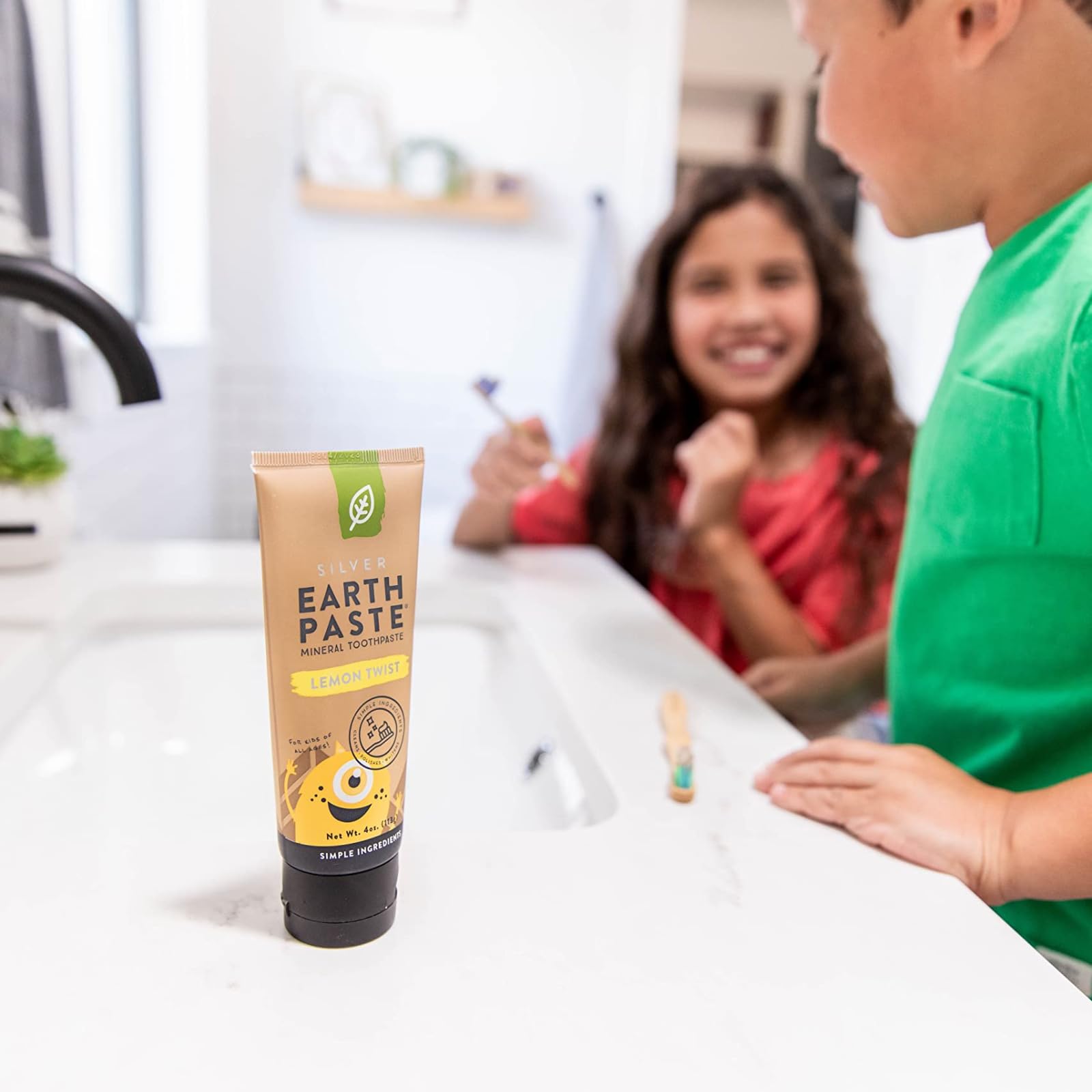 REDMOND - Earthpaste All Natural Non-Fluoride Vegan Non GMO Real Ingredients Toothpaste, Wintergreen 4 Ounce Tube (Pack of 3) (Packaging May Vary)