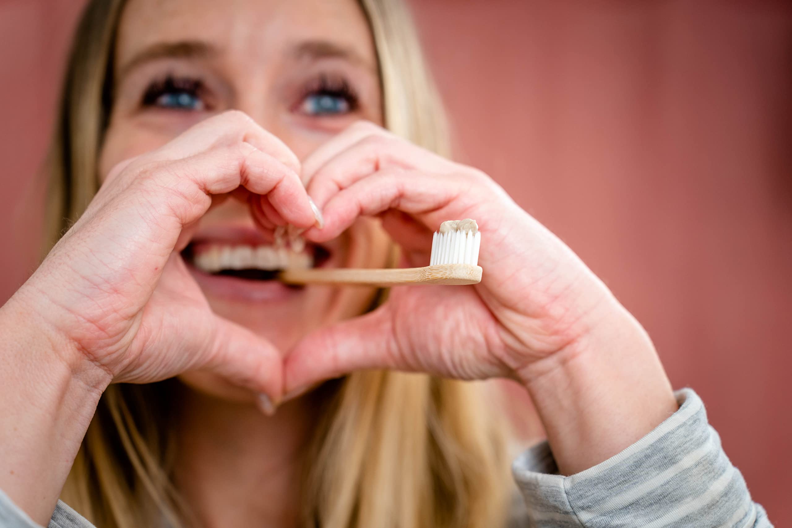 REDMOND - Earthpaste All Natural Non-Fluoride Vegan Non GMO Real Ingredients Toothpaste, Wintergreen 4 Ounce Tube (Pack of 3) (Packaging May Vary)