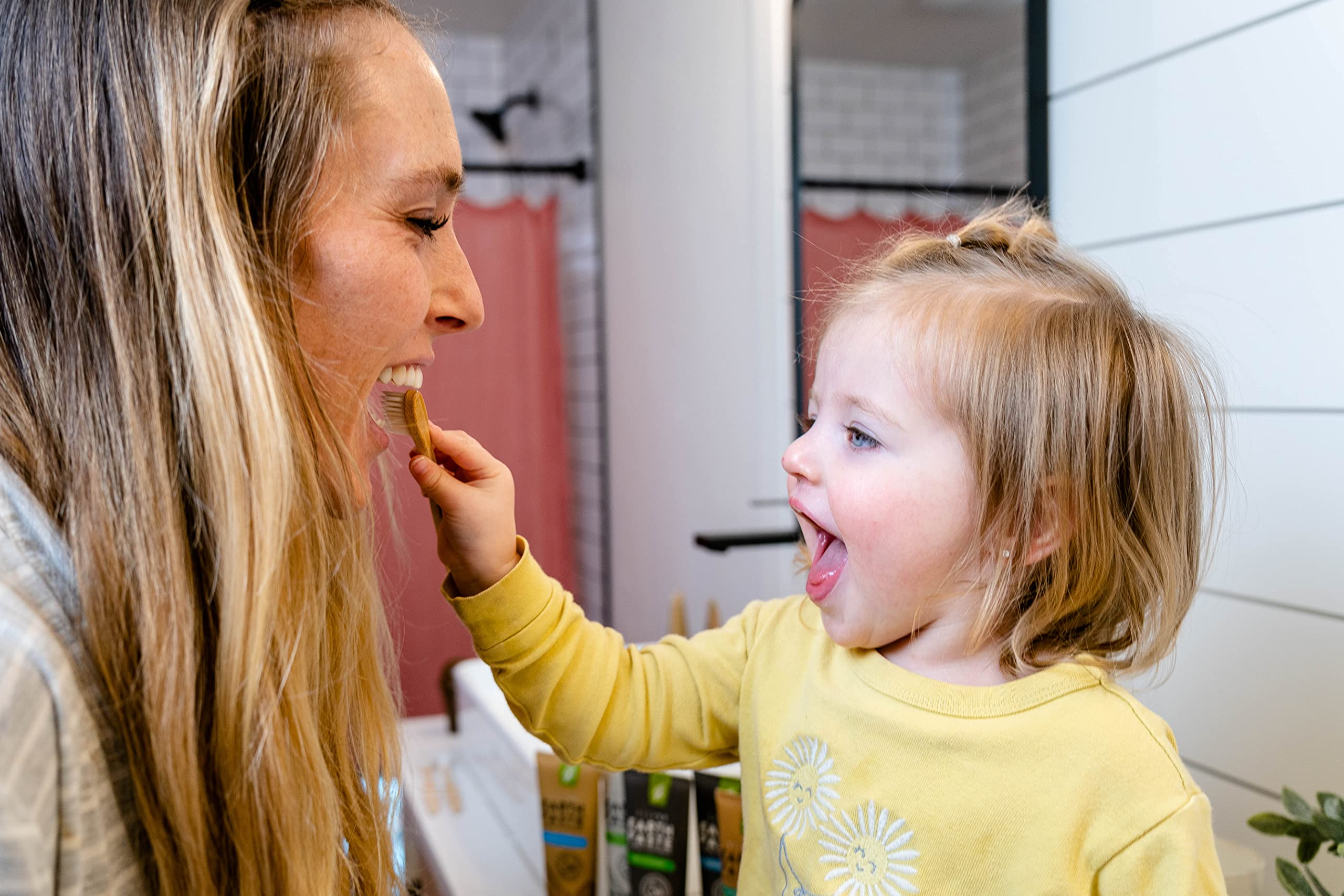 REDMOND - Earthpaste All Natural Non-Fluoride Vegan Non GMO Real Ingredients Toothpaste, Wintergreen 4 Ounce Tube (Pack of 3) (Packaging May Vary)